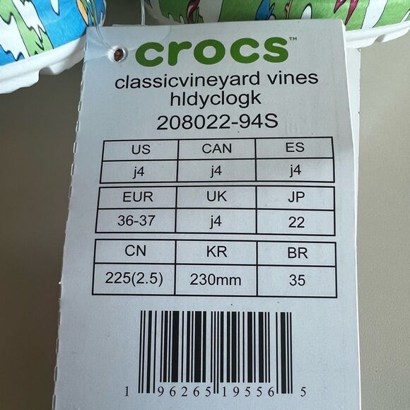 NWT Holiday Vineyard Vines Crocs Classic Clogs J4/ Women’s 6 Patchwork w/ Jibitz - Picture 8 of 9